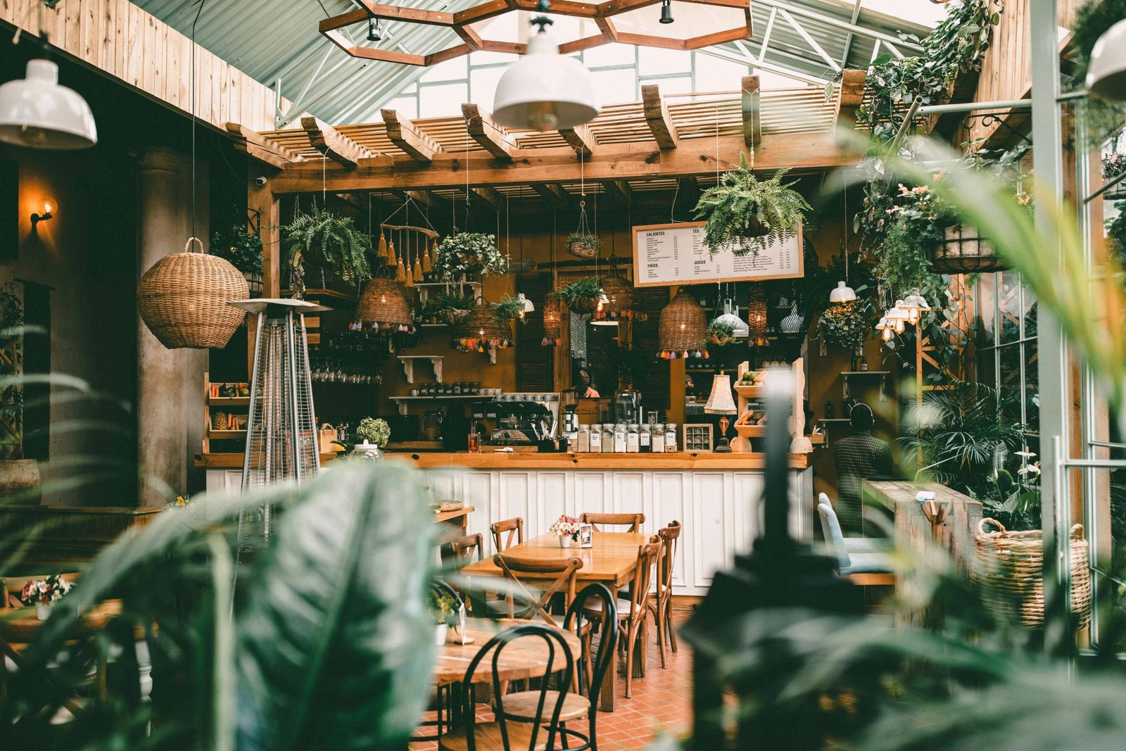 Day 6 · Eat out without stress